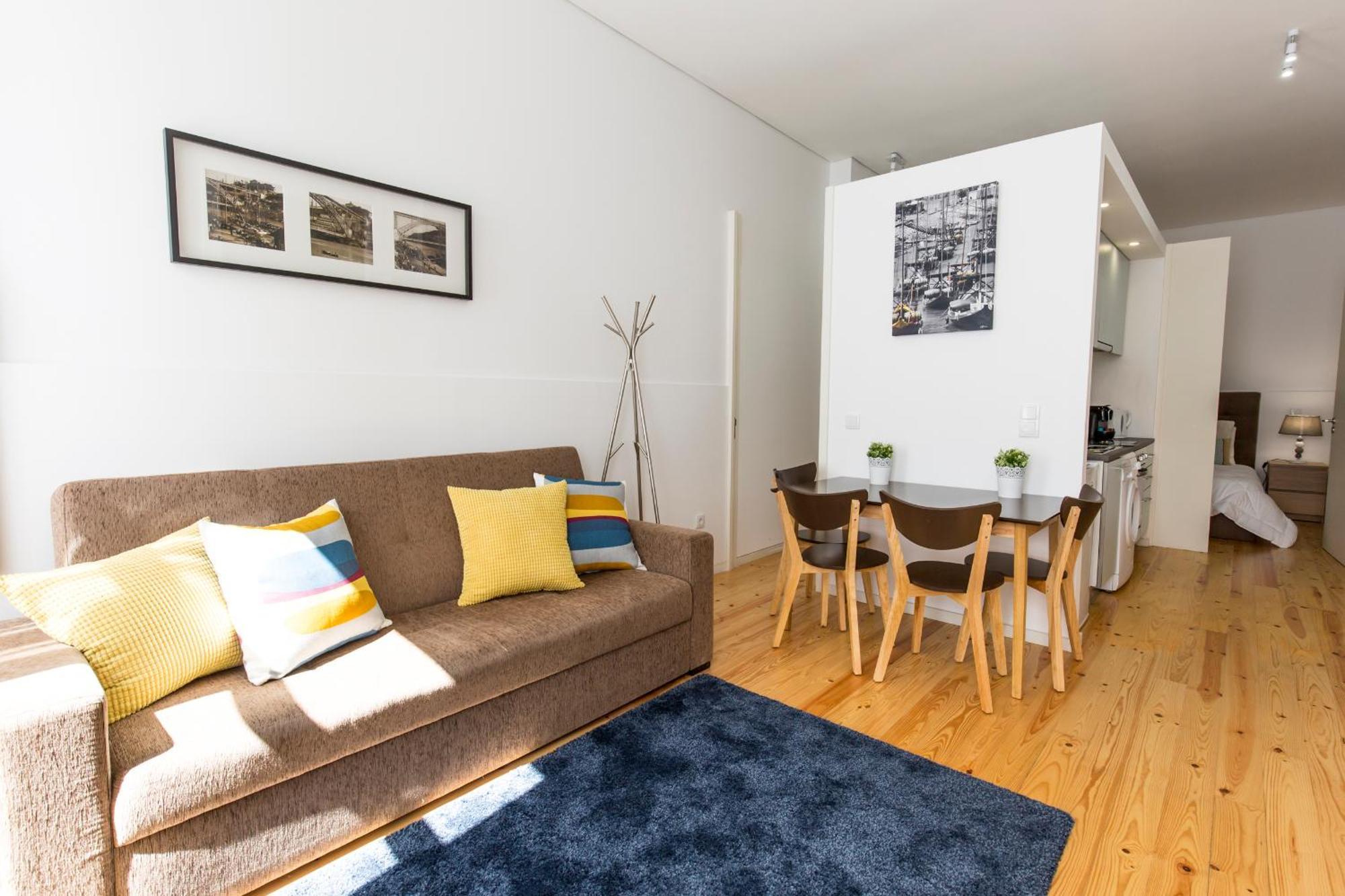 Downtown Porto Bonfim Studio Apt ภายนอก รูปภาพ